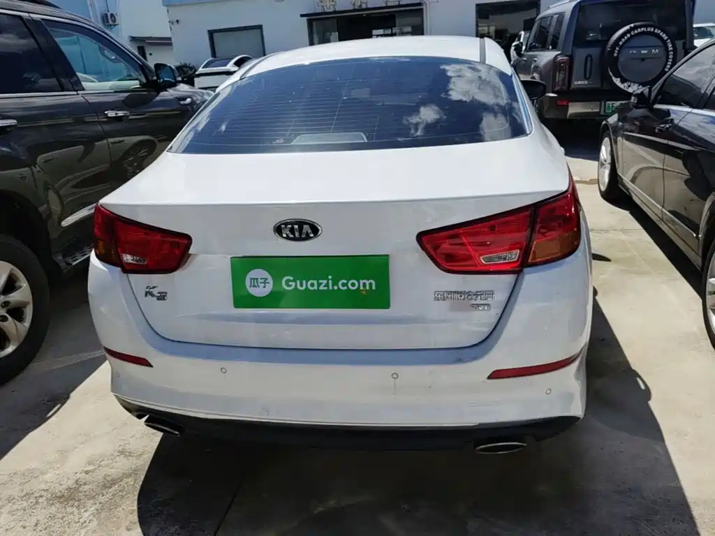 Photo 6 - Kia K5