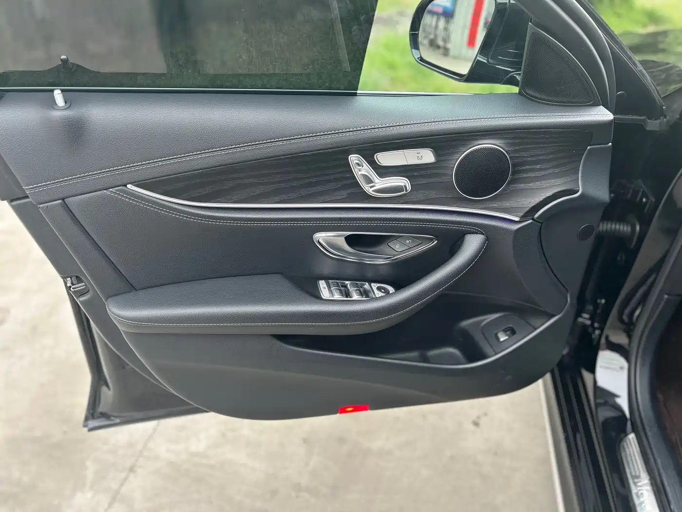 Mercedes-Benz E-Class 2020 Model E 260 L Sport фото 9