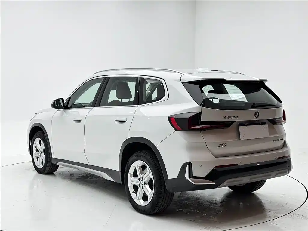 BMW X1 2023 sDrive20Li X Design Package фото 4