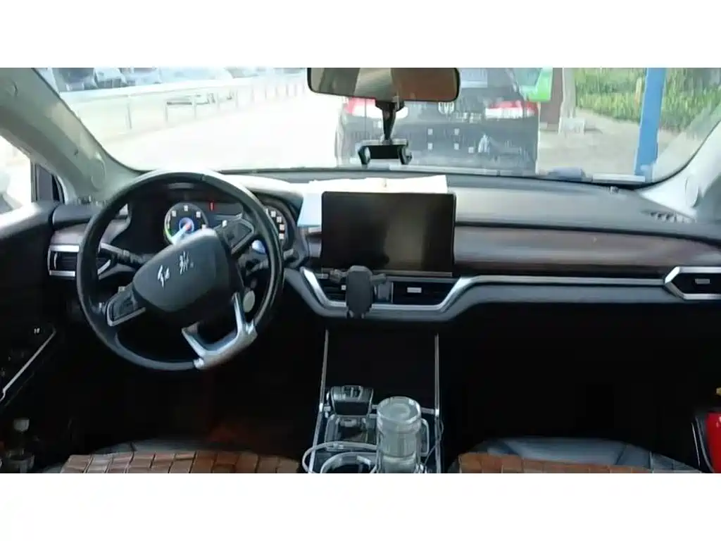 Hongqi E-HS3 2020 2019 Smart Connection Flag Joy FWD Version