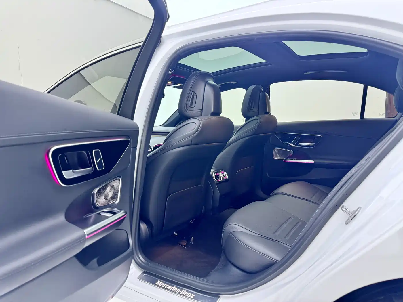 Mercedes-Benz C-Class 2023 C 260 L Sport фото 5