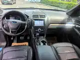 Фото 7 - Ford Explorer (Import)