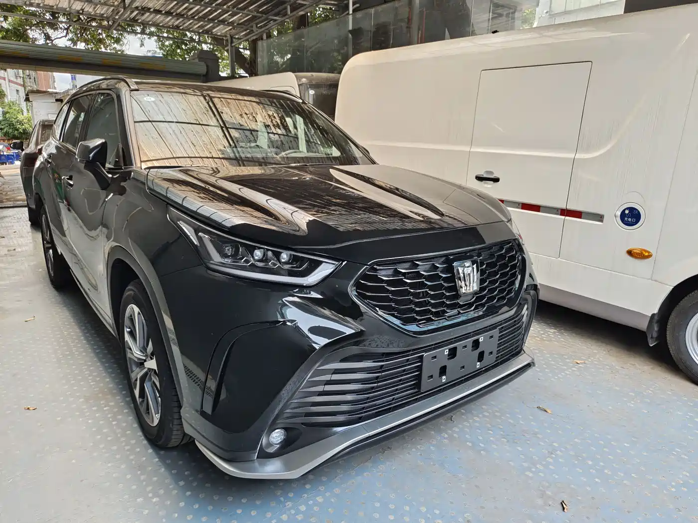 TOYOTA CROWN LUFANG