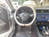 Photo 11 - Volkswagen Sagitar