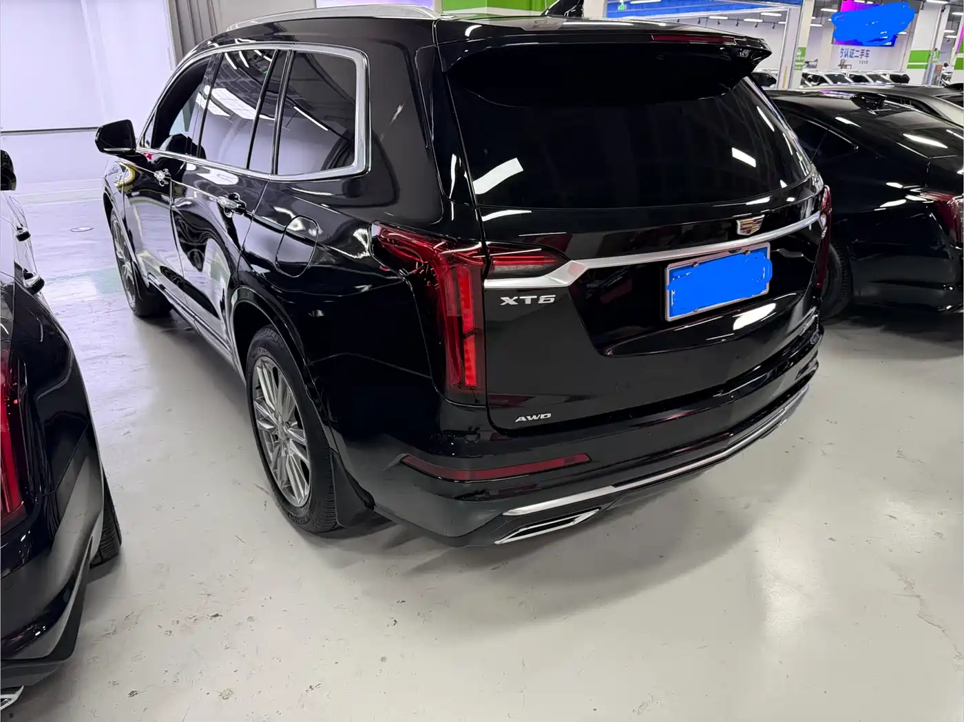 CADILLAC XT6