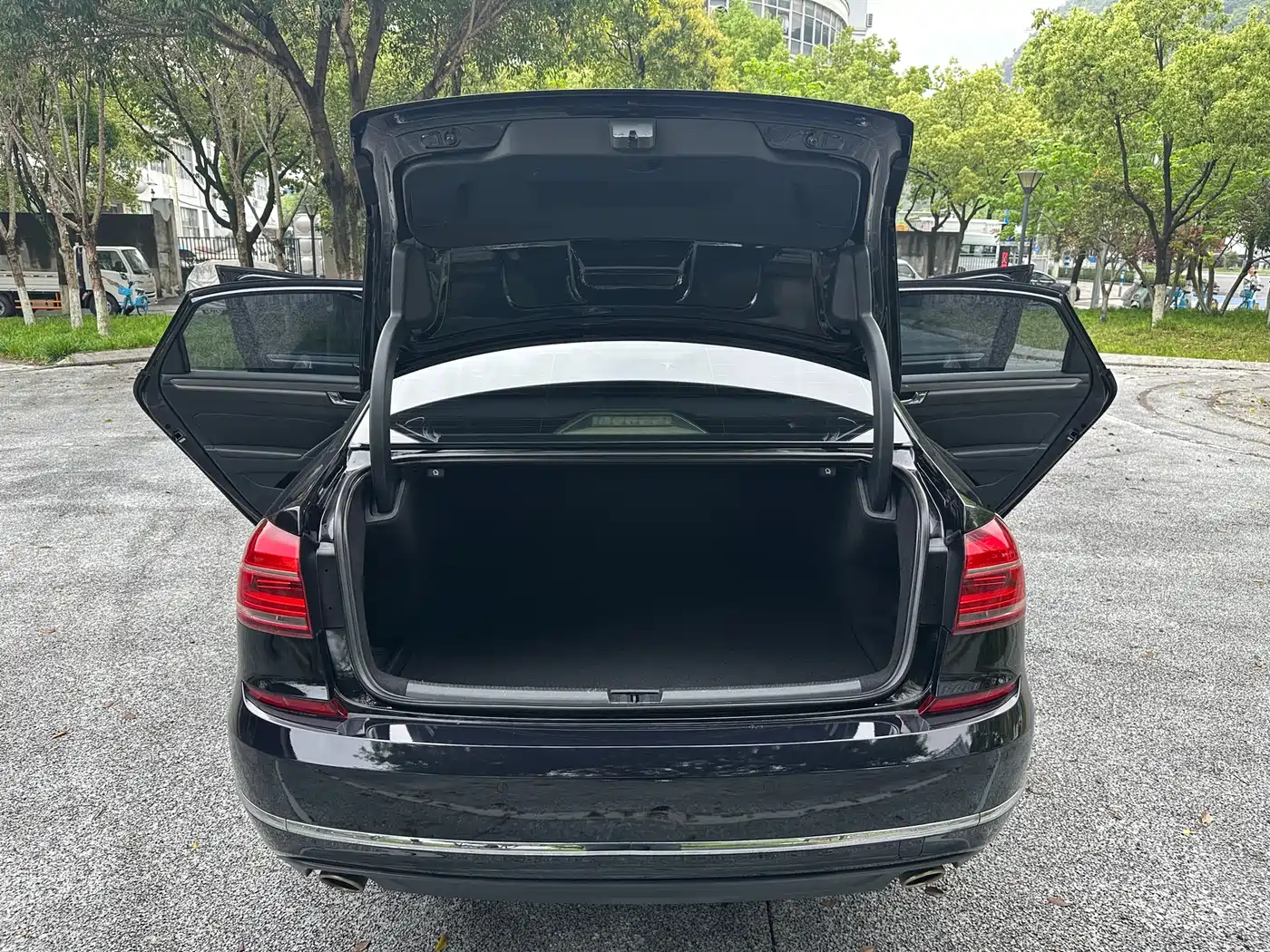 Volkswagen Passat 2017 330TSI DSG Prestige фото 9