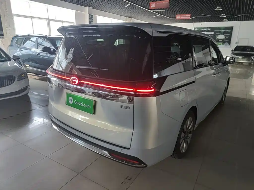 صورة 7 - GAC Trumpchi Trumpchi E8 NEV