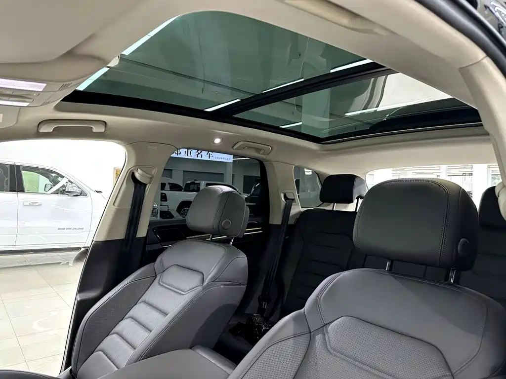 Photo 21 - Volkswagen Touareg
