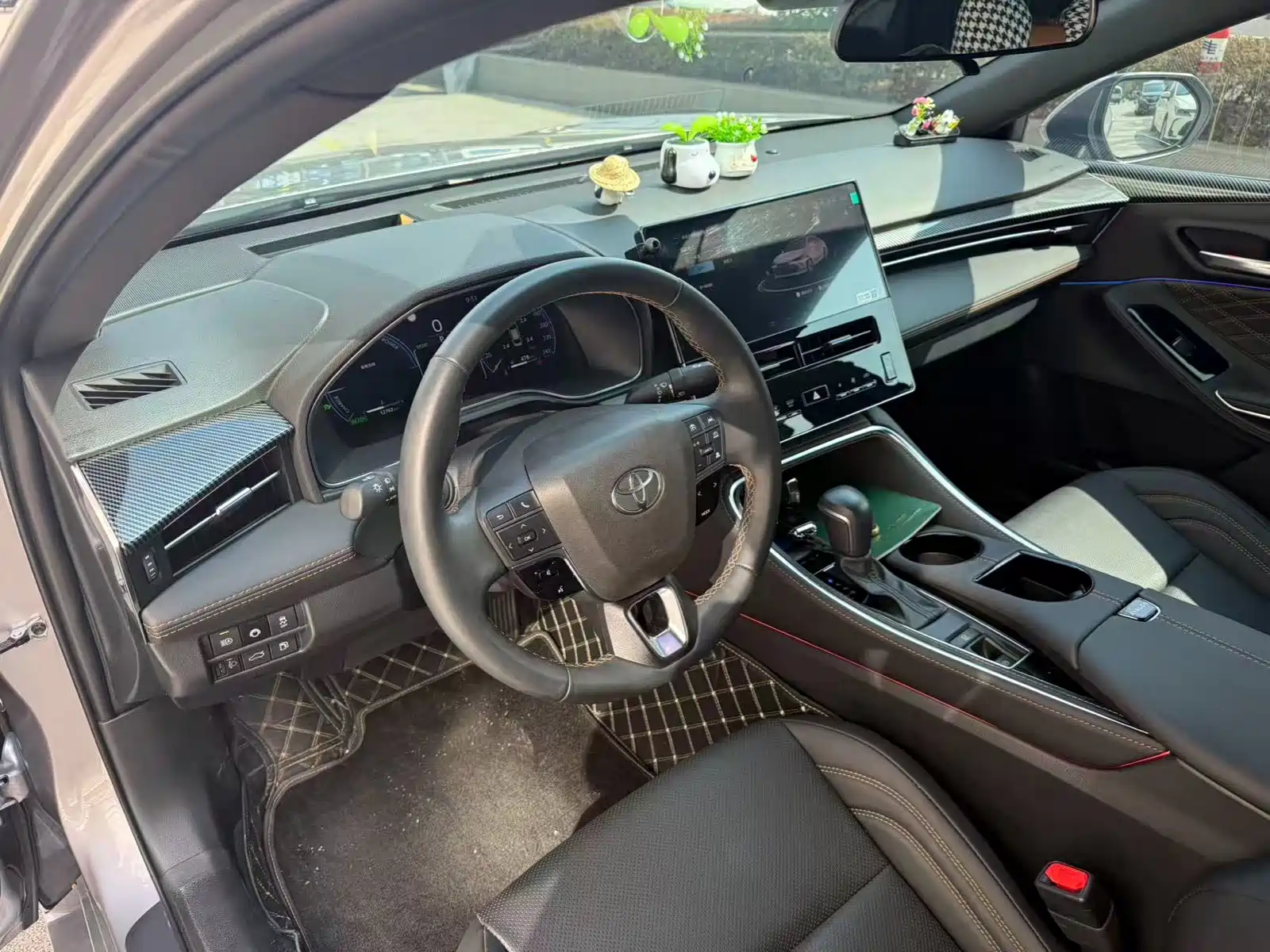 Photo 8 - Toyota Avalon