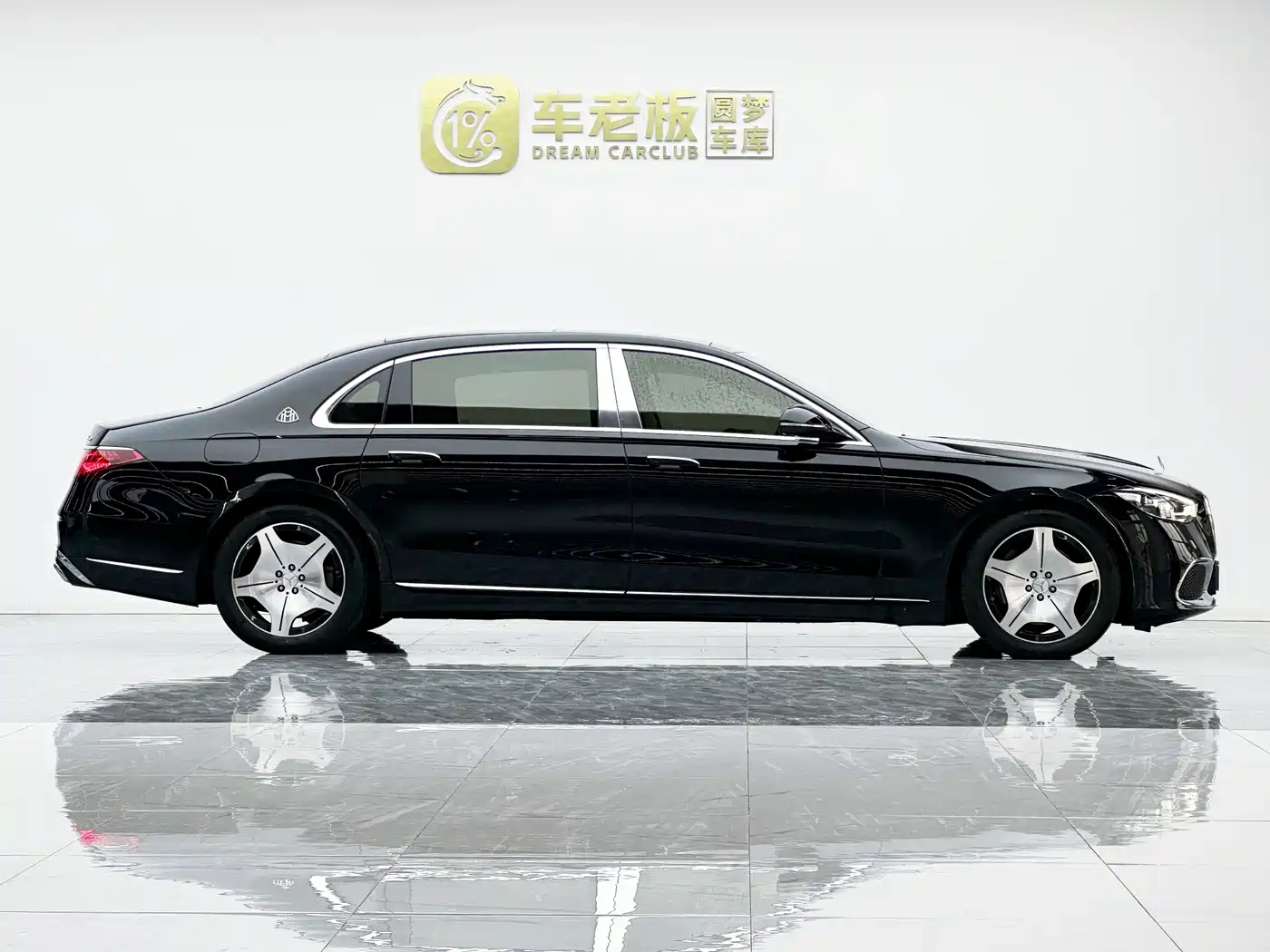 Mercedes-Benz Maybach S-Class 2025 Model S 480 4MATIC фото 7