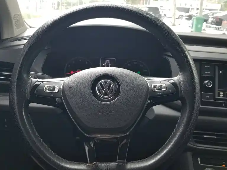 Volkswagen Tharu, миниатюра 11