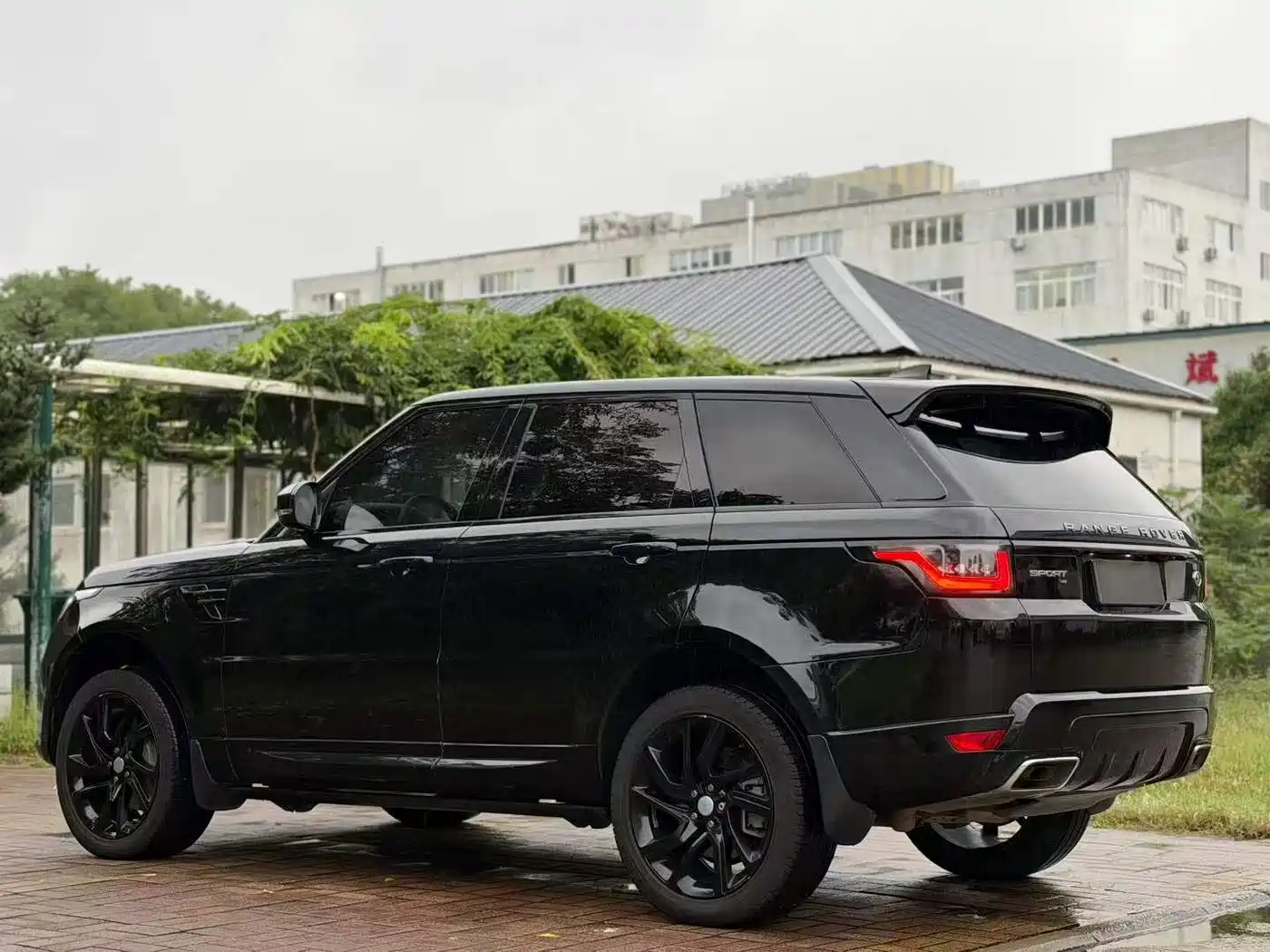 Фото 7 - Land Rover Range Rover Sport