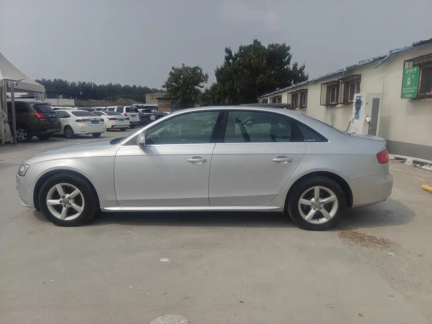 Фото 3 - Audi A4L