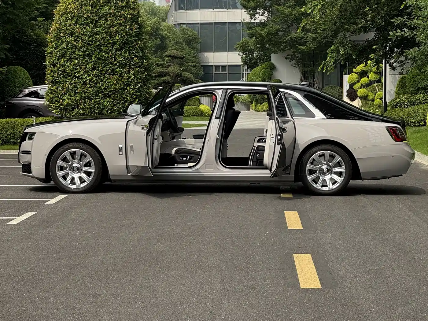 Rolls-Royce Ghost 2023 2021 6.7T Long Wheelbase