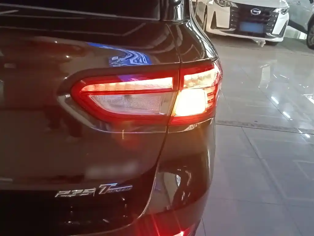 GAC Trumpchi Trumpchi GS4 2016 235T G-DCT Elite Edition фото 24