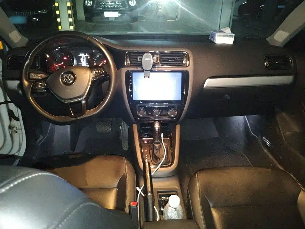 Photo 10 - Volkswagen Sagitar