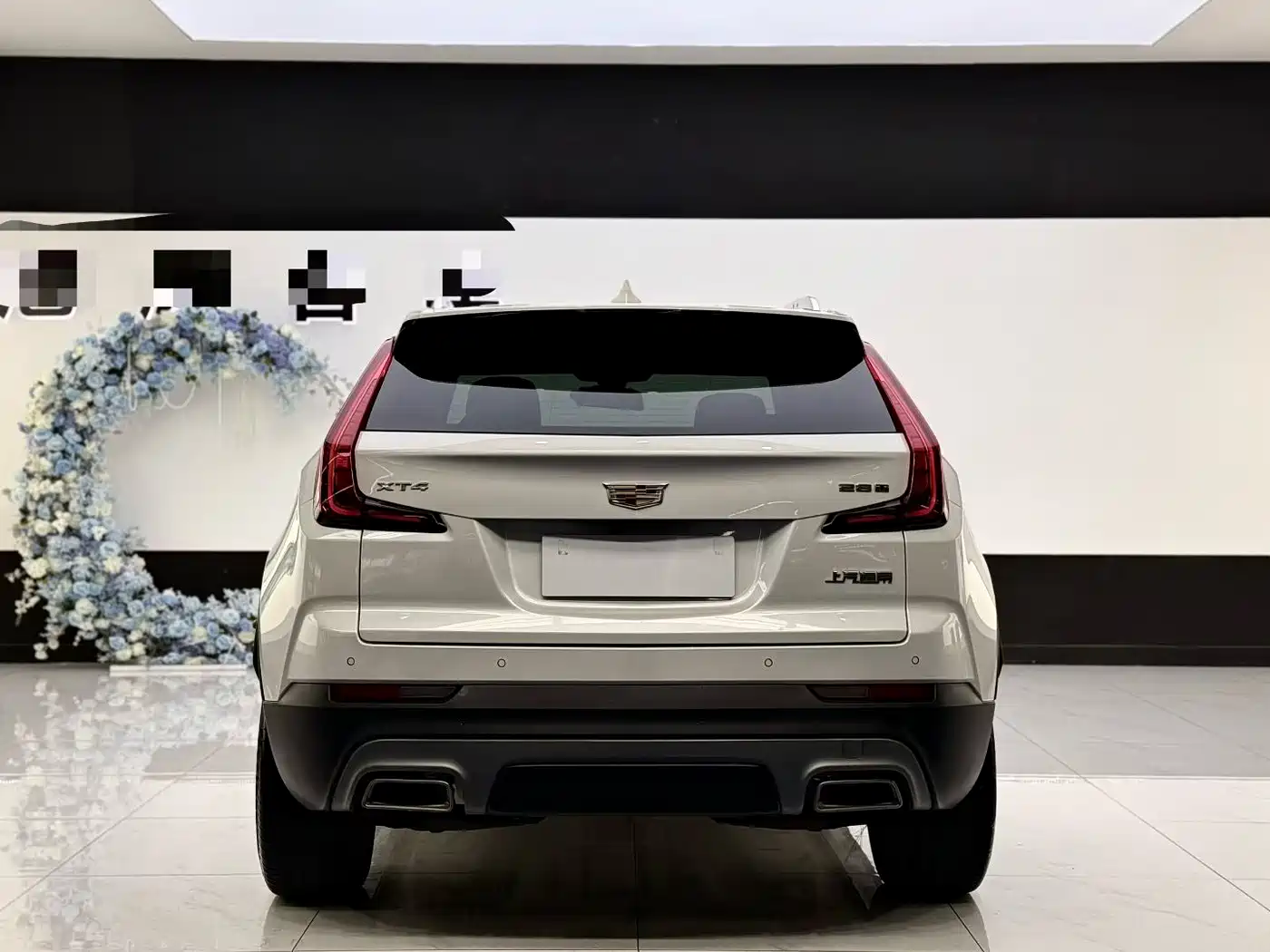 Cadillac XT4 2021 28T FWD Premium Edition фото 5