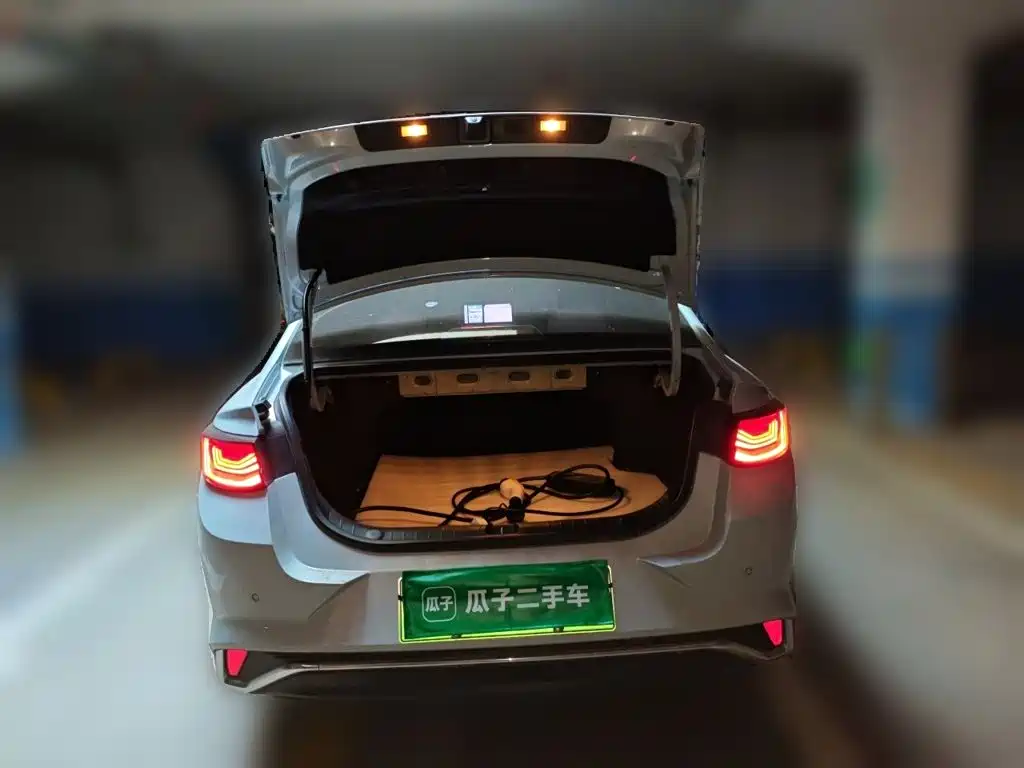 Geely Emgrand L HiP 2023 2022 1.5TD-DHT Pro 100KM Super Swift