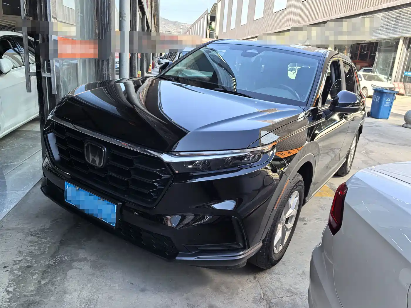 Фото 1 - Honda CR-V