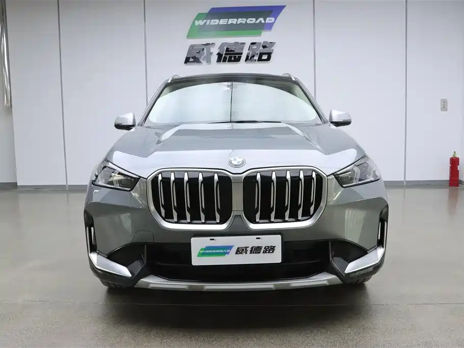 BMW X1 2023 sDrive25Li X Design Package фото 2