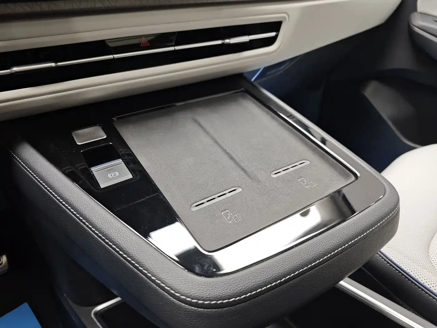 Volkswagen Talagon 2025 450TSI R-Line 6-Seater фото 25