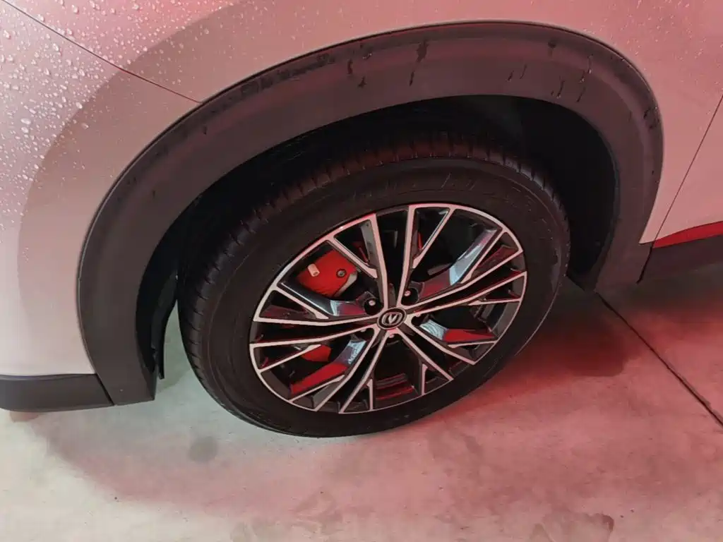 Фото 23 - Changan CS85 COUPE