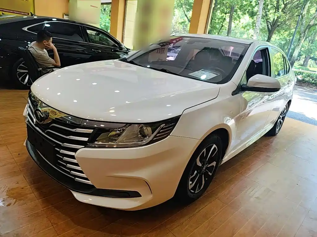 Soueast A5 Wing Dance 2019 2019 1.5L Manual Flagship Edition China V