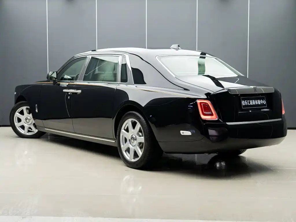 Rolls-Royce Phantom 2018 2018 6.7T Long Wheelbase Version