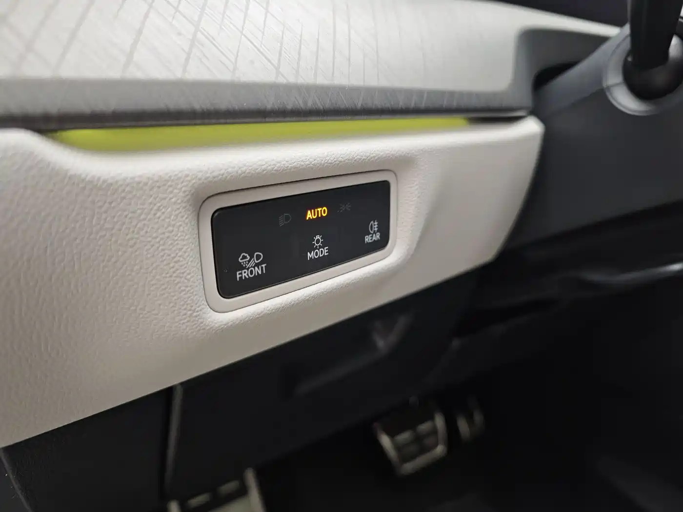 Volkswagen Talagon 2025 450TSI R-Line 6-Seater фото 21