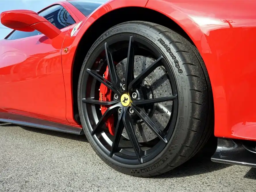 Ferrari 488 2019 2018 488 Pista