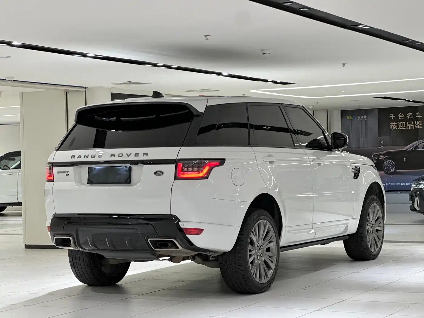 Land Rover Range Rover Sport 2020 3.0 L6 HSE DYNAMIC фото 12