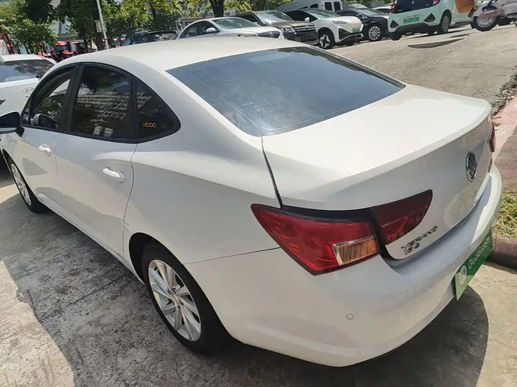 Фото 5 - Buick Verano
