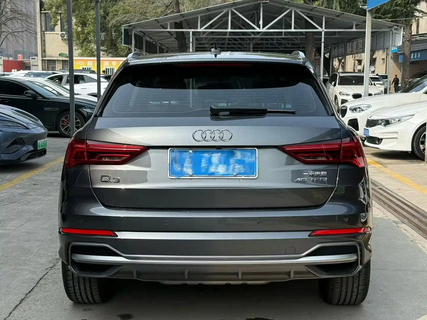Фото 8 - Audi Q3