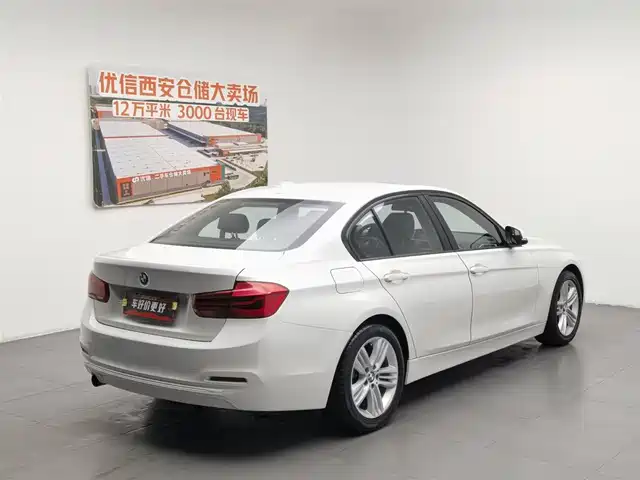 BMW 3 Series 2017 318i Fashion — фото 2