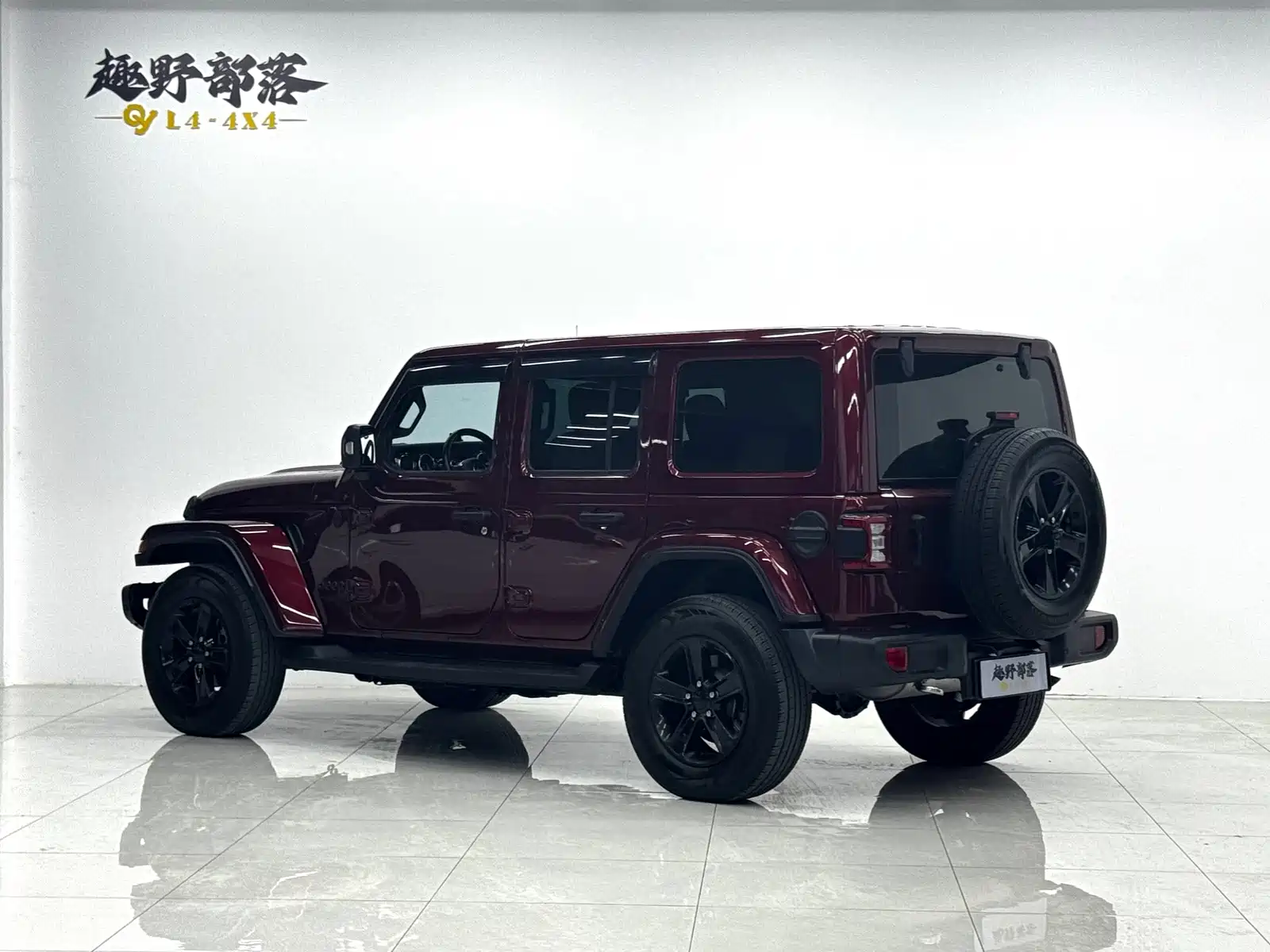 Фото 16 - Jeep Wrangler