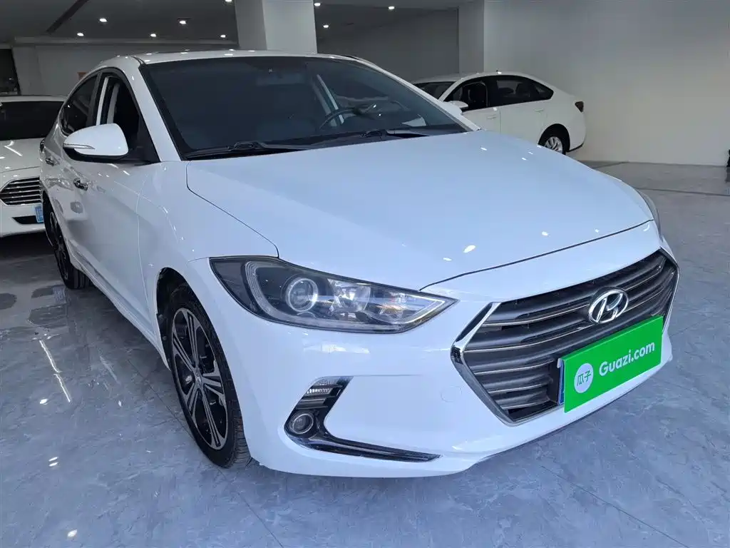 Hyundai Elantra 2018 1.4T DCT Dynamic·Vitality Model фото 20