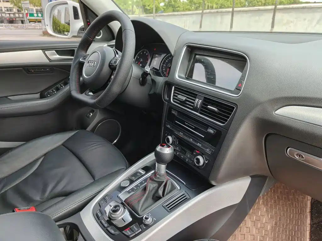 Audi Q5 (Import) 2015 2013 45 TFSI quattro Sport