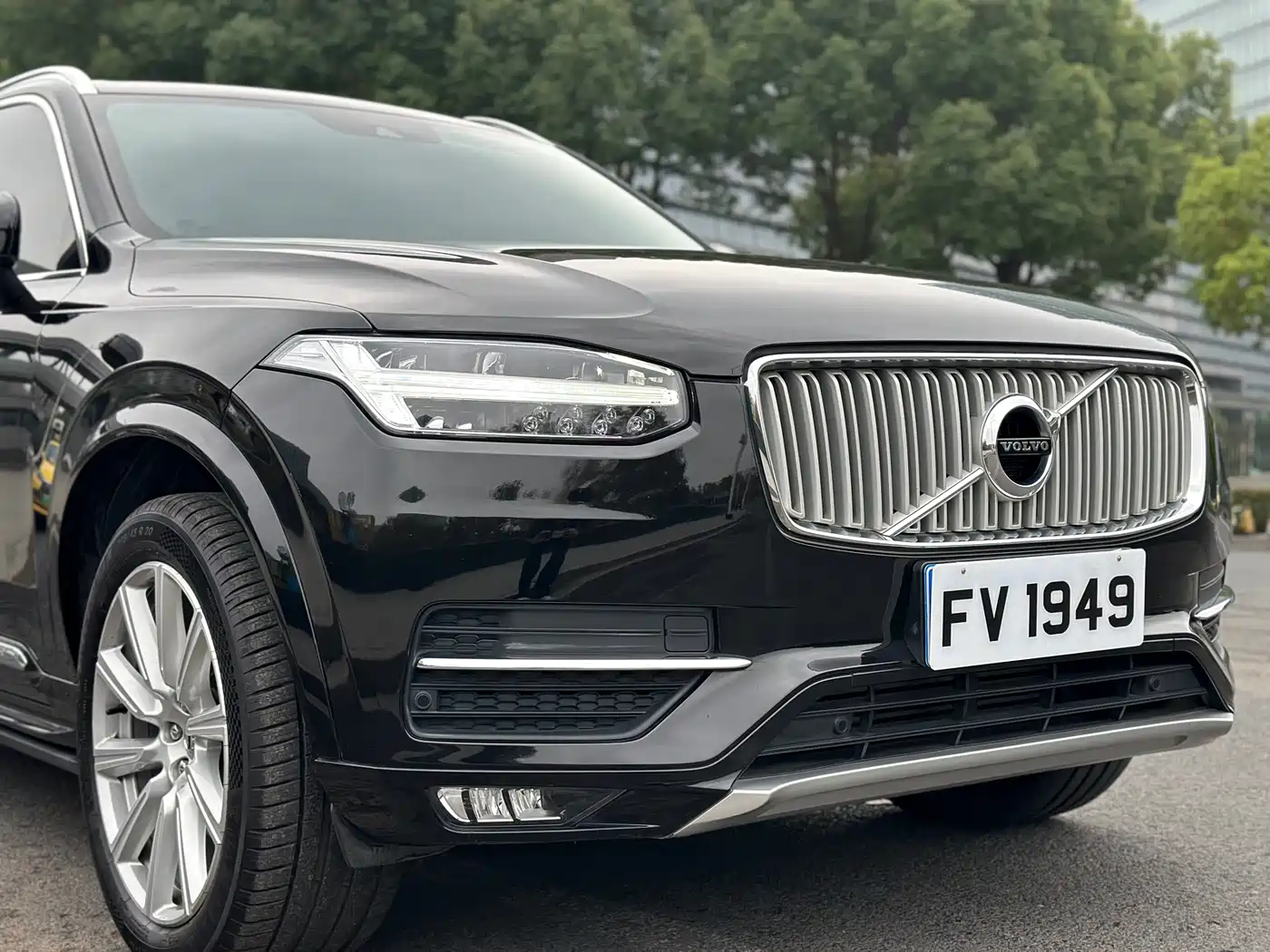 VOLVO XC90
