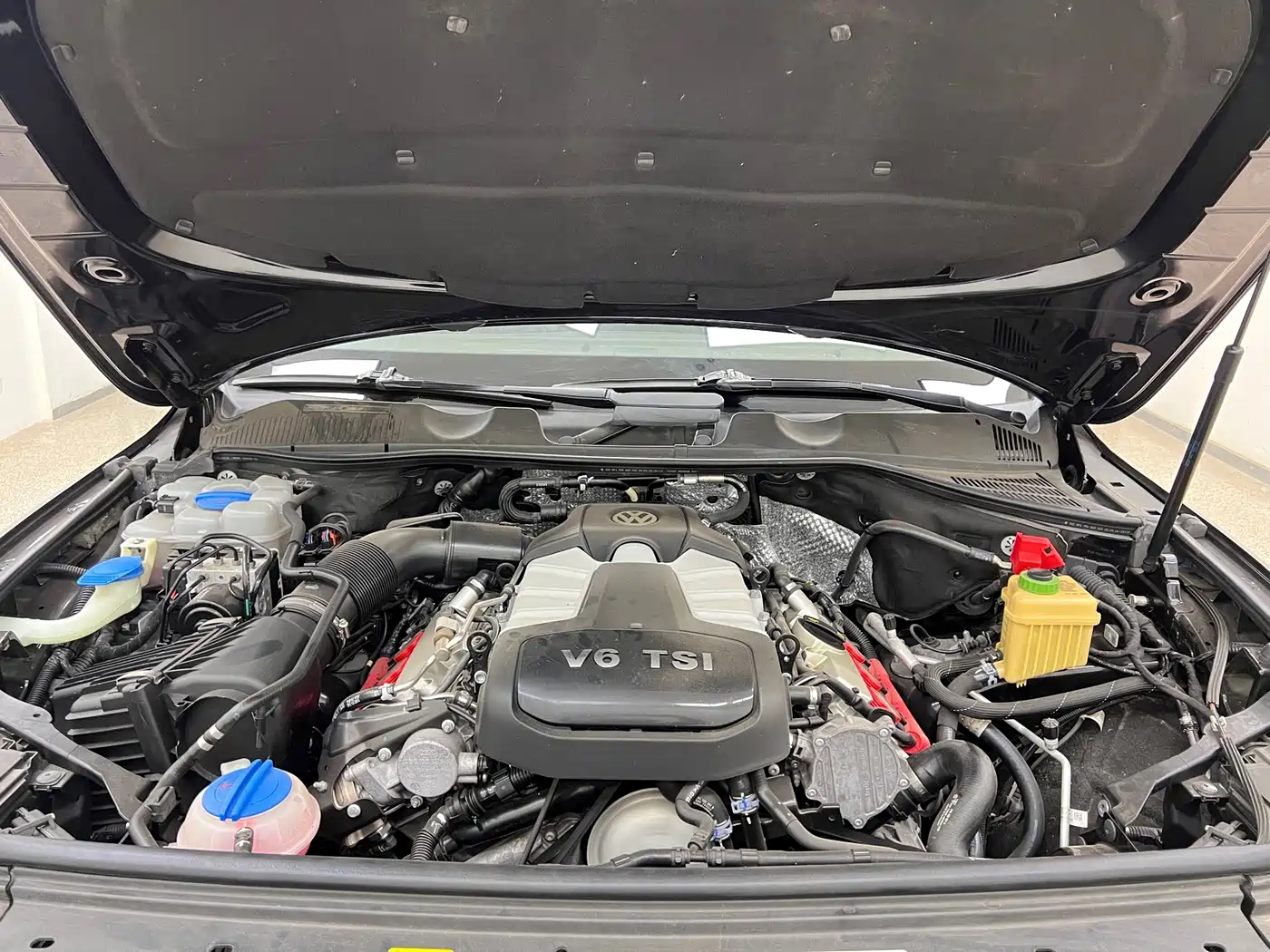 Volkswagen Touareg 2017 2017 3.0TSI Explorer Edition