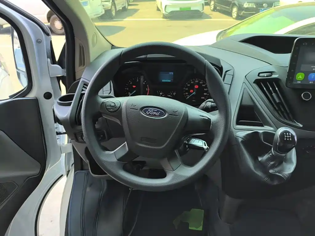 Ford Transit 2023 2019 2.0T Diesel Multi-Purpose Commercial Vehicle Short Wheelbase Low Roof 6-Seater China VI