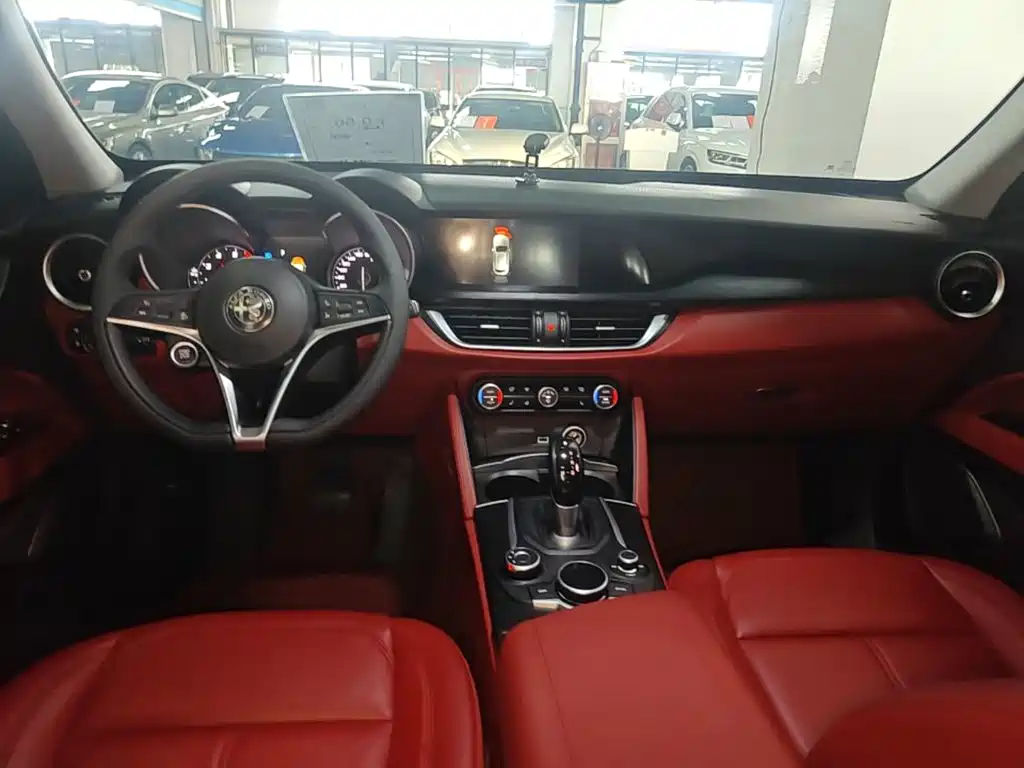 Alfa Romeo Stelvio 2017 2017 2.0T 200HP Elite
