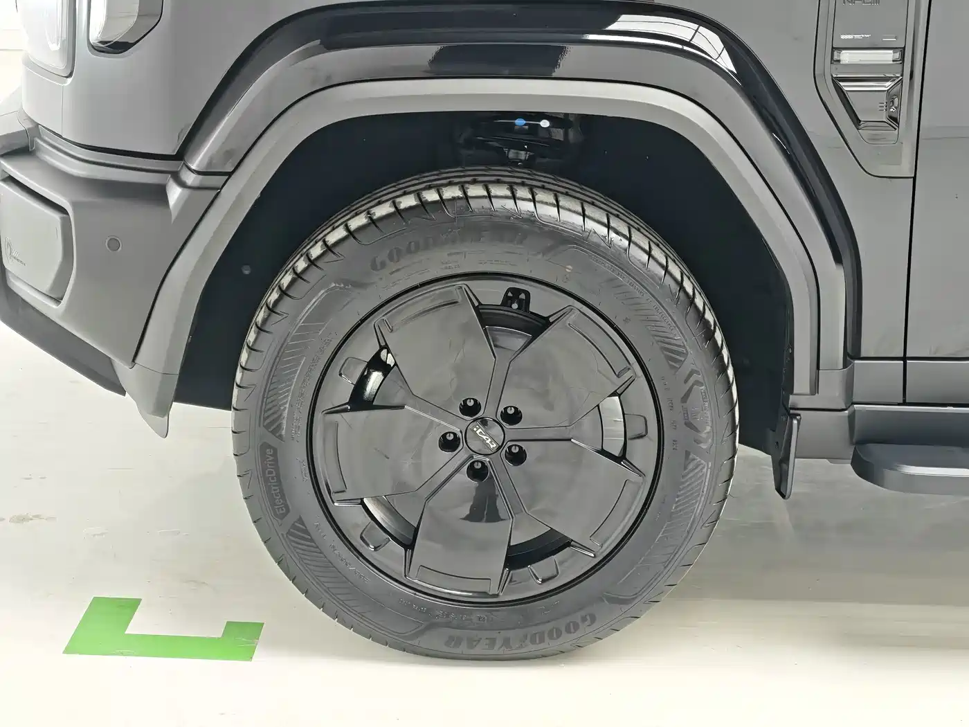 iCAR V27 2026 2025 Model Base