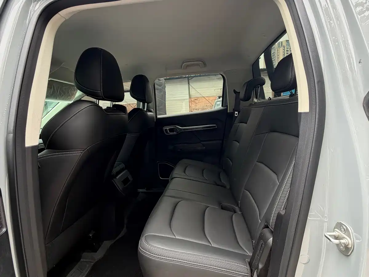 Geely Radar Radar King Kong 2025 2025 EM-P 4WD Long Bed Thousand-Mile King Kong