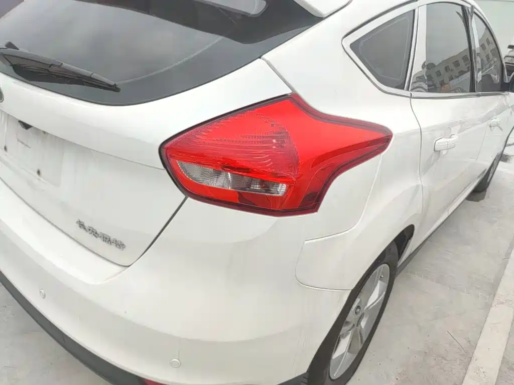 Ford Focus 2016 2015 Hatchback 1.6L Automatic Comfort