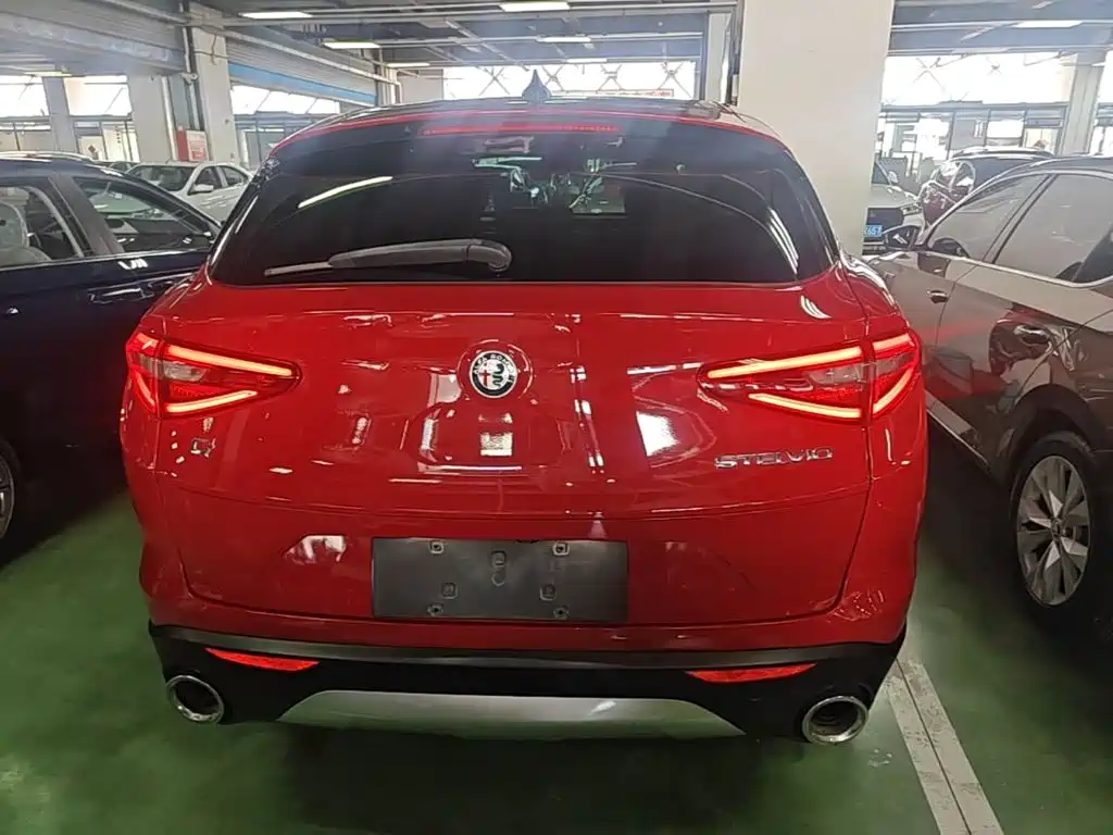 Alfa Romeo Stelvio 2017 2017 2.0T 200HP Elite
