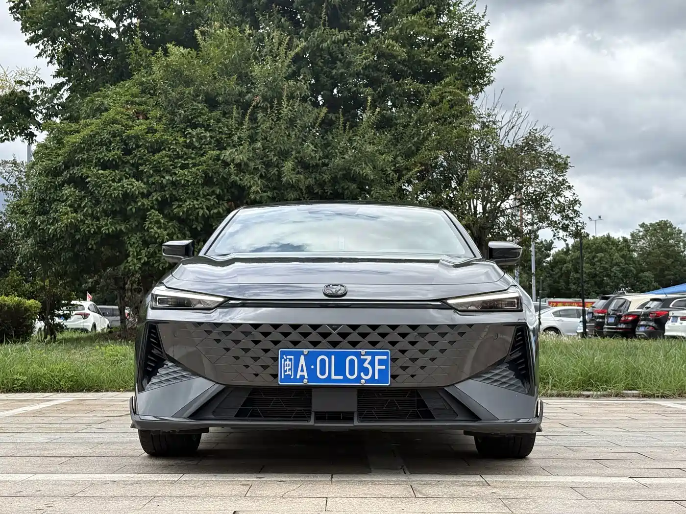 Changan UNI-V 2025 2024 1.5T Deluxe Sport