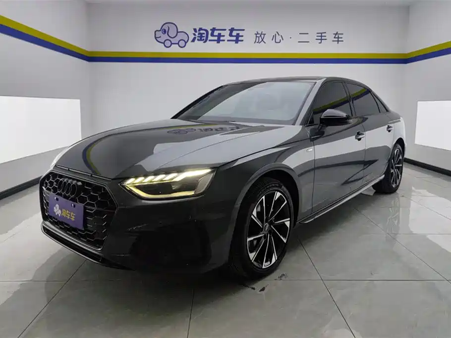 Audi A4L 2023 40 TFSI Luxury Sport