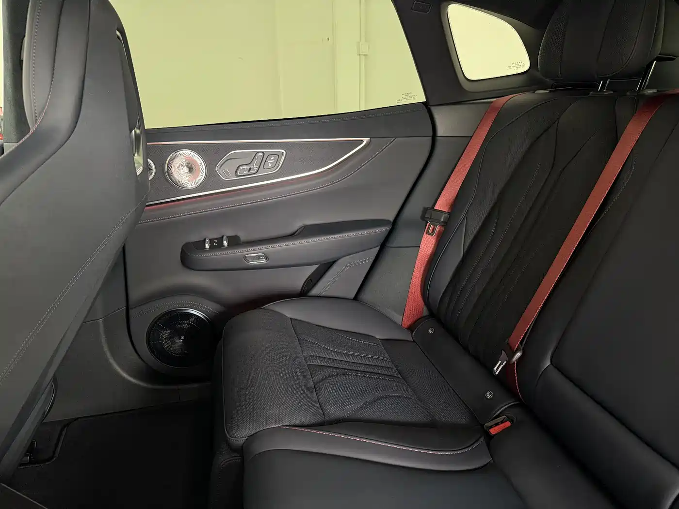 ZEEKR EXTREME KRYPTON 001