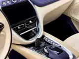 Фото 24 - Aston Martin DBX