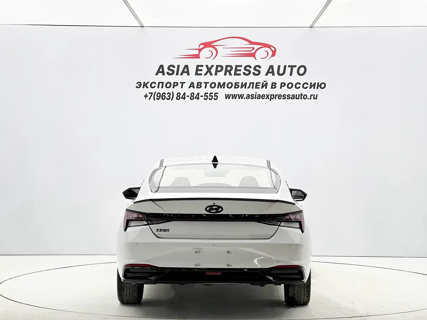 Hyundai Elantra 2021 1.5L CVT LUX Premium Edition фото 5